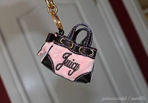 Cloth Keychain, Juicy Charms, Juicy Couture Daydreamer, Juice Couture, Cloth Purse, Y2k Handbag, Purse Keychain, Mini Pink, Juicy Couture Charms