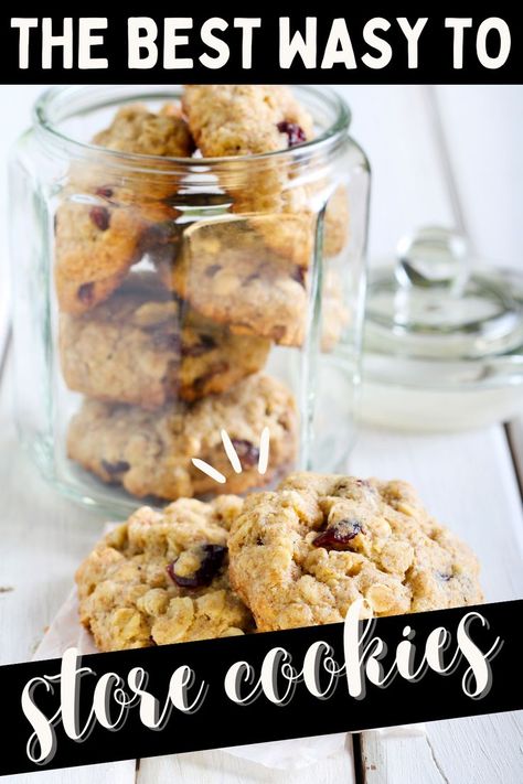 cookies in a cookie jar Store Cookies, Nestle Toll House Cookies, Cookies Best, Mini Chocolate Chip Cookies, Shipping Cookies, Cookie Storage, Homemade Chocolate Chip Cookies, Crispy Cookies, Fresh Baked Cookies