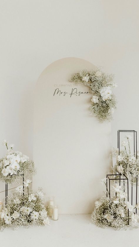 Bridal Shower Stage Decorations, Wedding Mirror Backdrop, Toulbeh Decor, Modern Bridal Shower Backdrop, Bridal Shower Decor Backdrop, Bridal Shower Modern Decor, Bridal Shower Decor Elegant, Elegant And Simple Wedding Decor, Cake Backdrop Ideas Wedding