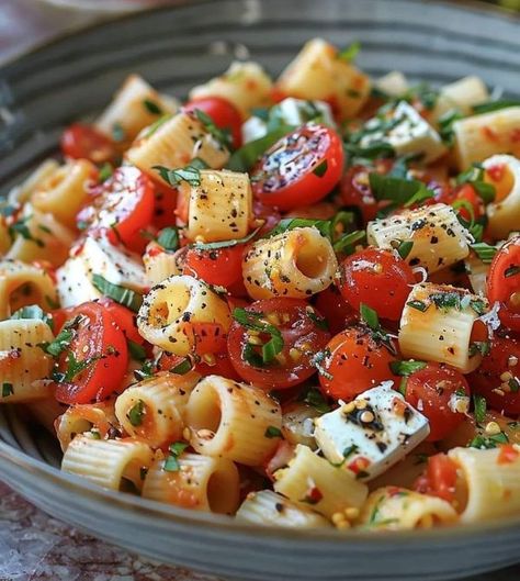 Bobby Flay | Caprese Pasta Salad | Facebook Best Caprese Pasta Salad, Avani Recipes, Cookout Foods, Caprese Pasta Salad Recipes, Cookout Recipes, Beautiful Recipes, Mozzarella Pasta, Pasta Salad Ingredients, Caprese Pasta Salad