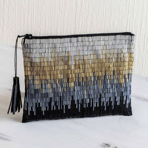 Elegant Clutch, Purse Style, Beaded Clutch Bag, Purse Tutorial, Sequin Clutch, Diy Bag Designs, Diy Bags Patterns, Mode Boho, Buy Bead