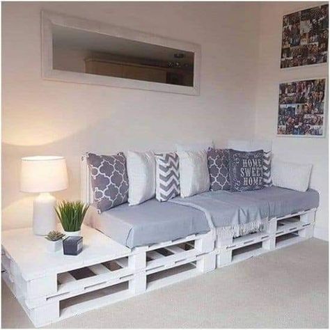 Small House Diy, Pallet Patio Furniture, Furniture Dolly, Pallet Projects Furniture, Pallet Decor, Pallet Furniture Outdoor, Pallet Ideas, Couch Furniture, Diy Pallet Furniture