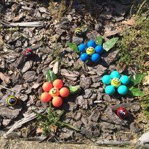 Picture of GOLF BALL Garden Decorations Golf Crafts, Diy Summer Decor, Golf Birthday Gifts, Golf Ball Crafts, Golf Decor, Summer Decorations, Ladybug Crafts, Grandmothers Love, Diy Summer