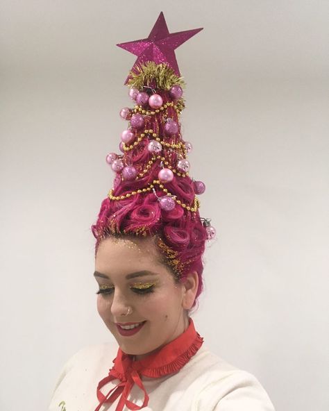 Vintage Christmas Tree Hair, Pinkmas Tree, Pinup Christmas, Bangs At Home, Elf Village, Sugarplum Christmas, Christmas Tree Hair, Upcycled Christmas, Low Ponytail Hairstyles