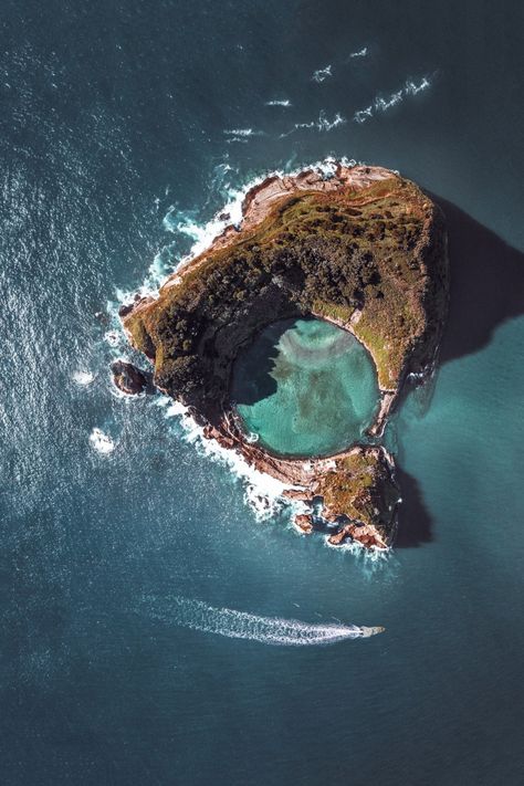 Azores Aesthetic, Volcano Island, Planet Wallpaper, Azores Islands, Azores Portugal, The Azores, Water Aesthetic, Travel Necessities, 2023 Vision