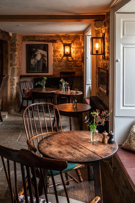 The Cotswolds Part II - The Fox at Oddington - STACIE FLINNER English Country Hotel, Country Inn Interior, Bed And Breakfast Rooms, Country Pub Interior, English Pub Interior, British Cottage Interior, Farmers Dog, English Cafe, Cosy Pub