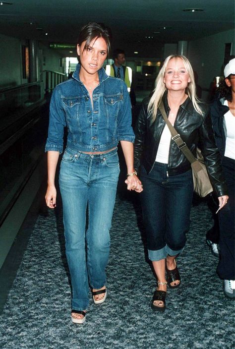 5 '90s Jean Trends That Have the Most Staying Power | Who What Wear 90s Fashion Overalls, 90s Fashion Denim, 90s Denim Jacket, 90s Fashion Women, Victoria Beckham Dress, Victoria Beckham Style, Denim Jacket Fashion, Happy Birthday Baby, 90s Jeans