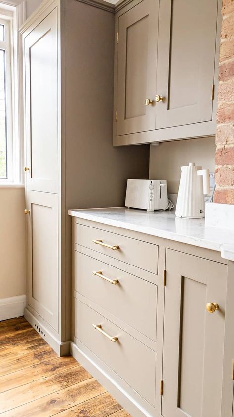 Kitchen 1930s House, Cashmere Kitchen Cupboards, Kitchen Mocca Colour, Cashmere Matt Kitchen, Sand Coloured Kitchen, Mushroom Colour Kitchen, Beige Kitchen Cupboards, Wren Cashmere Kitchen, Council Kitchen Makeover