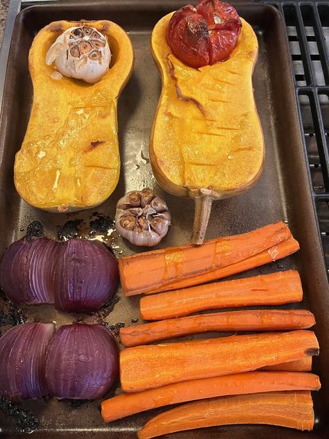 Butternut Squash Oven, Roasted Butternut Squash Pasta, Squash Pasta Sauce, Roasted Squash Soup, Oven Roasted Butternut Squash, Butternut Squash Pasta Sauce, Butternut Squash Recipes Roasted, Butternut Soup, Butternut Squash Pasta