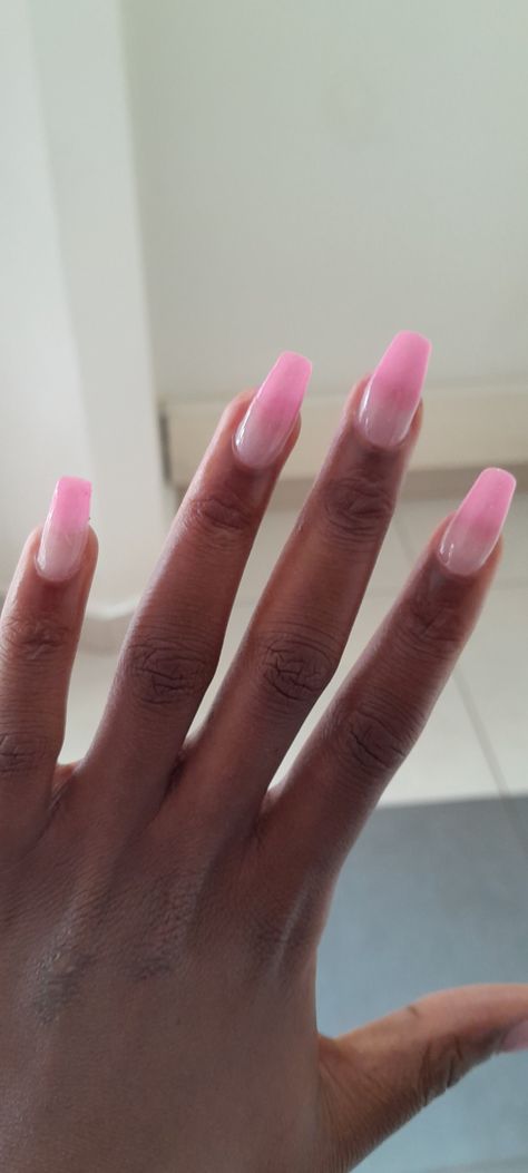 Pink Ombré Dip Nails, Ombré Hot Pink Nails, Light Pink Ombré Nails, Middle Ombre Nails, Dip Ombré Nails, Pale Pink Ombre Nails, Fuschia Ombre Nails, Ombre Nails Colors Combinations, Pink Faded Nails