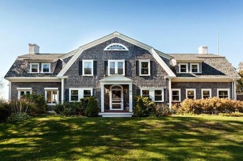 Lake Houses, Sarah Richardson Home, Gambrel Exterior, Old Beach House, Cap Cod, Cape Style Homes, Sarah Richardson Design, Cape Cod Style House, Cape Cod Beaches