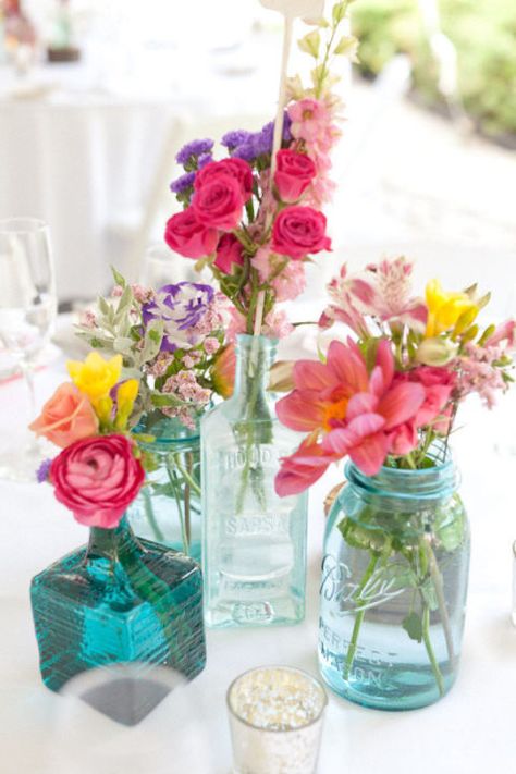 Flowers In Mason Jars, Wedding Jars, Finger Lakes Wedding, Boda Mexicana, Bright Florals, Mason Jar Wedding, בר מצווה, Wildflower Wedding, Spring Wedding