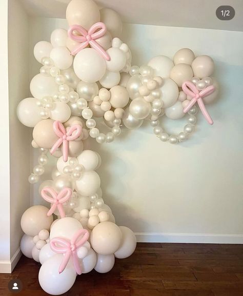 17 Doğum Günü, Lila Party, Sweet Sixteen Birthday Party Ideas, Girly Birthday Party, Simple Birthday Decorations, Cute Birthday Ideas, Bday Party Theme, Pink Birthday Party, Birthday Party Theme Decorations