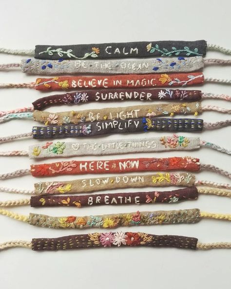 Felted Jewelry Ideas, Funky Bracelets, Small Business Jewelry, Embroidery Business, Daily Mantras, Diy Moss, Hantverk Diy, Embroidered Bracelet, Fiber Art Jewelry