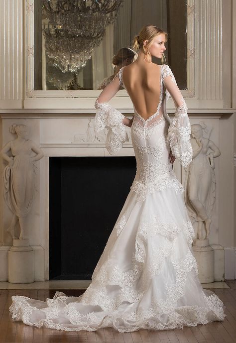 Pnina Tornai Pnina Tornai Wedding Dress Mermaid, Pina Tornai, Wedding Dresses Curvy Bride, Plus Size Wedding Dresses Curvy Bride, Wedding Dresses Curvy, Pnina Tornai Wedding Dress, Dresses Curvy, Plain Wedding Dress, Couture Bridal Gowns