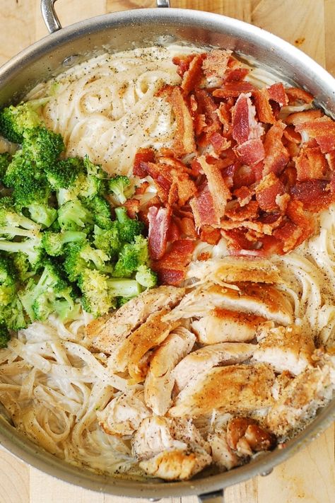 Easy Pasta Recipes: Fettuccine Alfredo Pasta with Broccoli, Chicken, and Bacon Chicken And Bacon Pasta, Bacon Pasta Recipes, Chicken Broccoli Pasta, Chicken And Bacon, Creamy Broccoli, Broccoli Chicken, Bacon Pasta, Broccoli Pasta, Homemade Alfredo Sauce