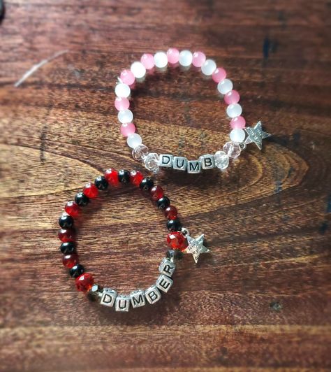 Matching Clay Bracelets For Best Friends, Clay Bracelet Ideas For Best Friends, Matching Bracelets Ideas Beads, Bff Matching Bracelets Aesthetic, Funny Word Bracelets Beads, Best Friend Braclet Ideas, Cute Bestie Bracelets, Random Bracelet Ideas, Clay Beads Matching Bracelets