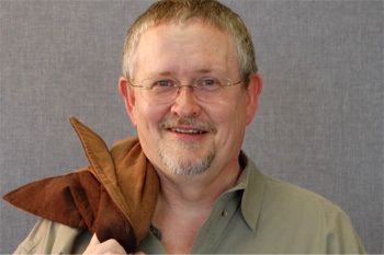 4 Big Reasons Orson Scott Card Is a Goddamn Lunatic | Cracked.com Speaker For The Dead, Enders Game, Orson Scott Card, Ender's Game, Writing Characters, Minor Character, Gay Marriage, Writers Block, Favorite Authors