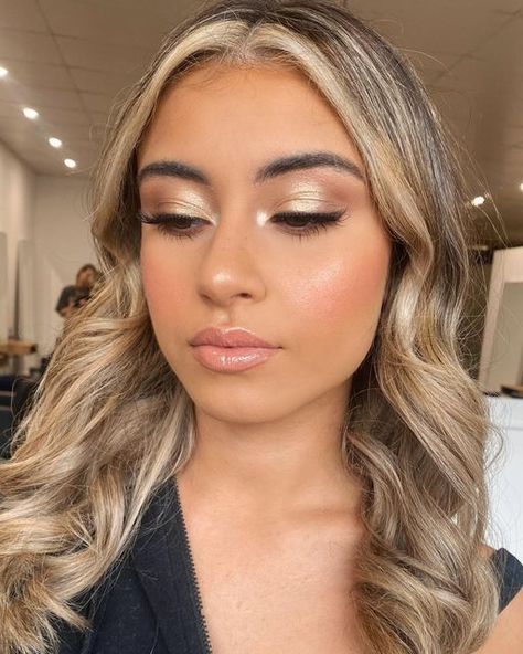 90s Aesthetic Makeup, Prom Makeup For Black Dress, Gold Dress Makeup, Master Mattes Palette, Simple Prom Makeup, Prom Makeup For Brown Eyes, Hoco Makeup Looks, Rosy Blush, Prom Eyes