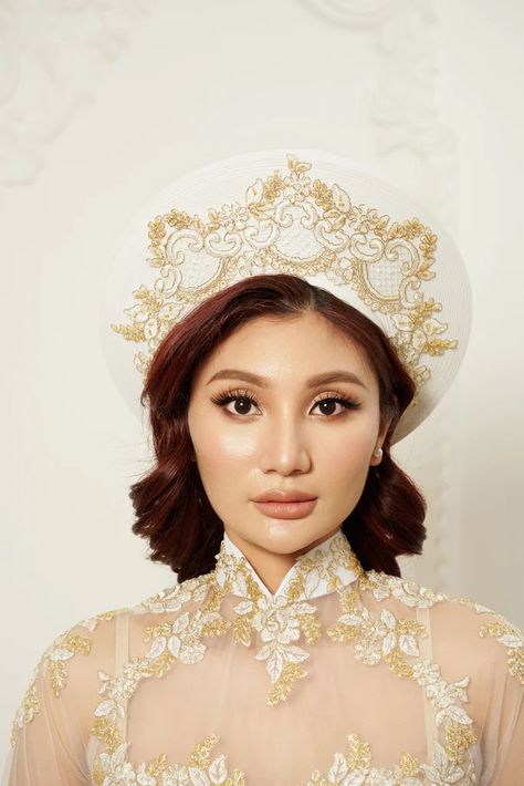 And, to add the icing on the cake, choose our Kexin bridal ao dai hat for that ultimate sparkle and shine. Bridal hats are a great way to tie the look together in a timeless, chic way. Kexin features chiffon, lace, and crystals for the stylish, glam aesthetic. Bridal Ao Dai, Modern Ao Dai, Bridal Hats, Glam Aesthetic, Bridal Hat, Icing On The Cake, Timeless Chic, Chiffon Lace, Timeless Pieces