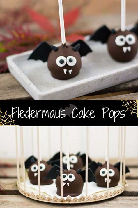 Dracula Fledermäuse oder Die niedlichsten Halloween Cake Pops #Halloween #food #Halloweenfood #Halloweenrecipes Cute Halloween Cakes, Halloween Torte, Bolo Halloween, Postres Halloween, Dessert Halloween, Halloween Cake Pops, Chocolate Cake Pops, Halloween Fest, Christmas Cake Pops