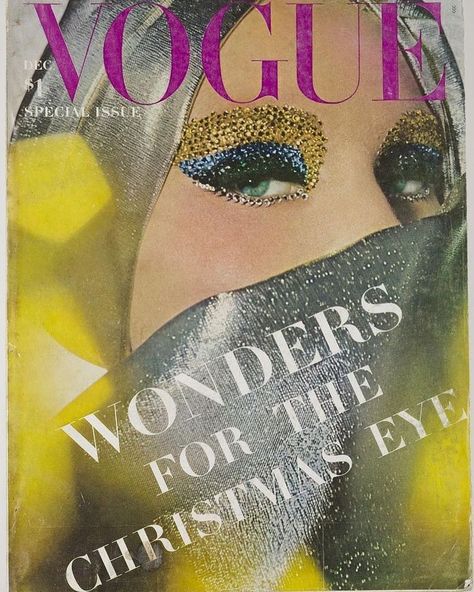 Veruschka by Irving Penn for Vogue December 1964 Karen Graham, Vintage Vogue Covers, Bert Stern, Irving Penn, Vogue Magazine Covers, Magazine Vogue, Vogue Archive, Diana Vreeland, Vogue Us