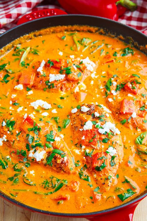 Creamy Roasted Red Pepper and Spinach Goat Cheese Skillet Chicken Spinach Goat Cheese, Closet Cooking, Chicken Skillet Recipes, Goat Cheese Recipes, Roasted Red Pepper, Chicken Stuffed Peppers, Skillet Chicken, Boiled Egg, Roasted Red Peppers