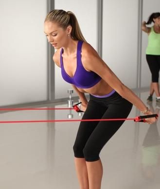 Video: The Victoria's Secret Arms Workout...and yes, those women are young and have no underarm issues. Shape Magazine, Ashley Olsen, Model Body Workout, Arm Workout Videos, Core Pilates, Arms Workout, Sup Yoga, Resistance Band Workout, Look Plus Size