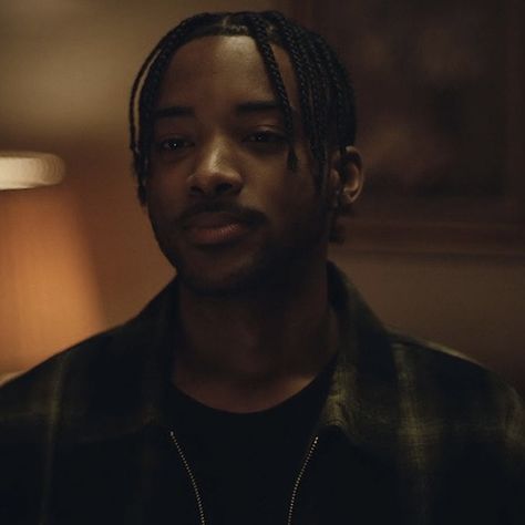 Algee Smith Euphoria, Chris Mckay Euphoria, Euphoria Actors, Black Actors Male, Mckay Euphoria, Aglee Smith, Black Male Actors, Black Male Celebrities, Euphoria Characters