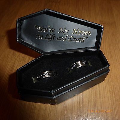 Coffin Ring Box Wedding, Rings In Box Aesthetic, Gothic Wedding Rings For Him, Coffin Ring Box, Gothic Ring Box, Coffin Wedding Rings, Gothic Rings Wedding, Emo Wedding Rings, Rings In A Box