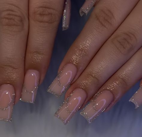 Glitter Outline French Nails, Glitter Outline Nails, Sparkly Nude Nails, Minimal Nail, Ballerina Acrylic Nails, Classy Acrylic, Glittery Nails, Long Acrylic Nail Designs, Beauty Nails Design