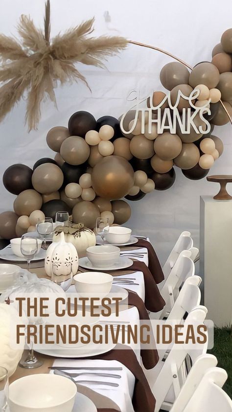 I could not be more obsessed with this Friendsgiving setup! This post has the cutest ideas for Friendsgiving decor, including food, drinks, invitations, decor, and even games! photo courtesy of @uniquedecorr Friendsgiving Setup Ideas, Cute Friendsgiving Decorations, Momsgiving Party, Friendsgiving Backdrop Ideas Diy, Friendsgiving Centerpiece Ideas, Friendsgiving Goodie Bag Ideas, Friendsgiving Brunch Decor, Friendsgiving Wall Decor, Black Friendsgiving Aesthetic