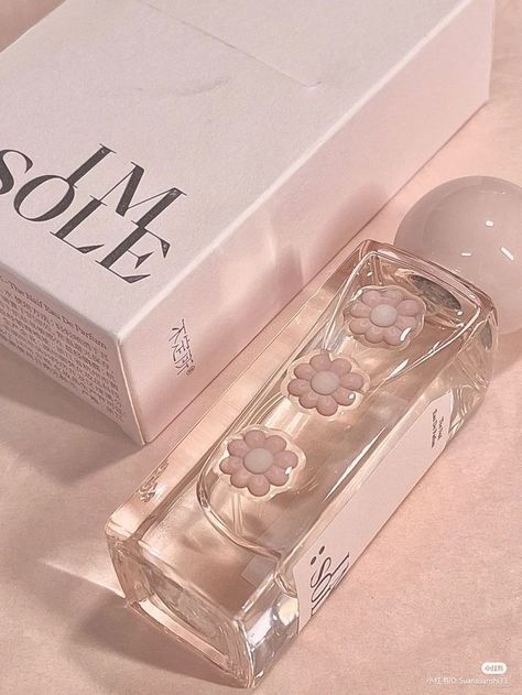 - milo in 2022 | Perfume lover, Perfume, Perfume collection Perfume Wishlist, Koleksi Makeup, Koleksi Parfum, Pretty Perfume Bottles, Fragrances Perfume Woman, Perfume Collection Fragrance, Fancy Makeup, Perfume Lover, Perfume Collection