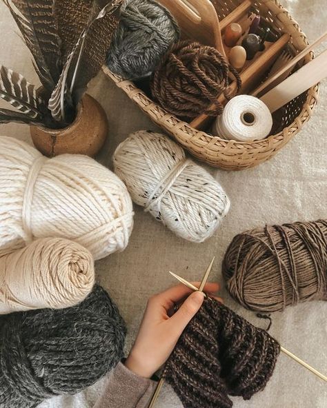 Kasey J. Ray on Instagram: "I can’t tell you how refreshing it was to pull out the needles + yarn and knit again! Perfect for deep winter days when you want to stay cozy but also need to work with your hands. I knitted the whole skein in a seeded rib stitch and then just weaved/stitched the buff into the size + shape I wanted, so it’s super simple to just pull on. ☺️🧶🕯" Cosy Knitting Aesthetic, Christmas Knitting Aesthetic, Knitting Asthetic Picture, Doing Crochet Aesthetic, Life I Want Aesthetic, Autumn Knitting Aesthetic, Winter 2024 Aesthetic, Knitting Aesthetic Photography, Winter Crochet Aesthetic