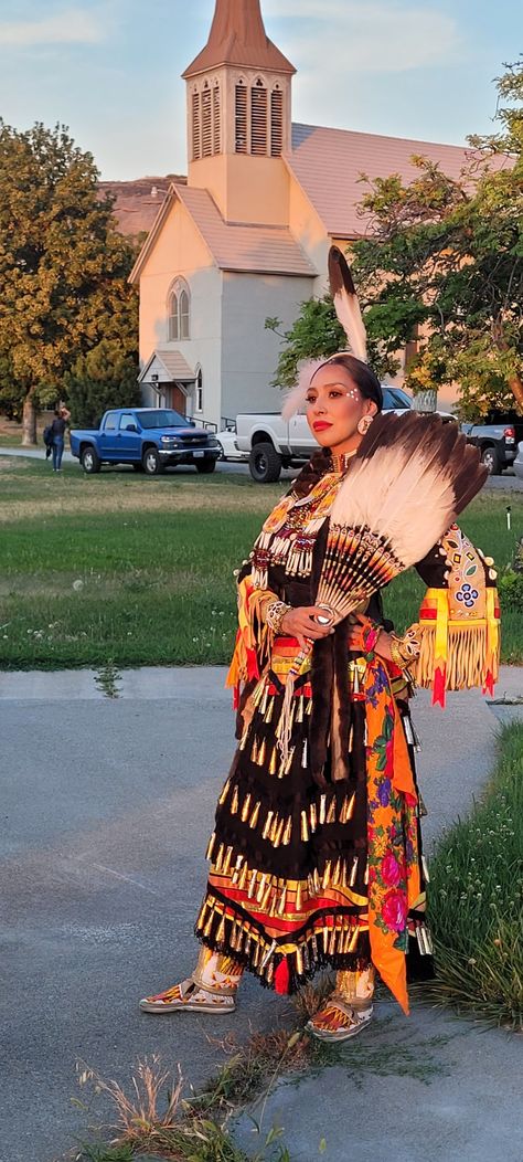 Native Traditional Dress, Pow Wow Jingle Dress, Rainbow Jingle Dress, Jingle Dress Designs Powwow Regalia, Wing Dress Native American, Ojibwe Jingle Dress, Native American Jingle Dress Regalia, Native American Dress Traditional, Jingle Dress Regalia Beadwork