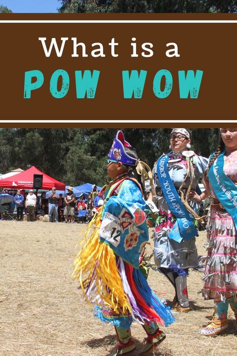 Native American Pow Wow, Old Friendships, Native American Traditions, Native American Clothing, Native American Peoples, Cultural Celebration, Powerful Images, Pow Wow, Native American Culture