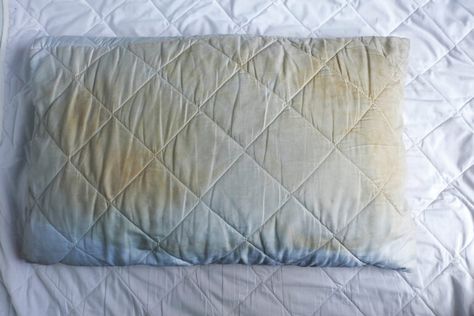 Wondering what to do with old pillows? From DIY projects to tips for recycling, give new life to old pillows with these handy tips. The post What To Do With Old Pillows appeared first on Turning the Clock Back. Recycled Pillows, Soundproofing Material, Clocks Back, Soundproof Room, Patio Ottoman, Old Sofa, Old Beds, Old Pillows, Bench Pillows