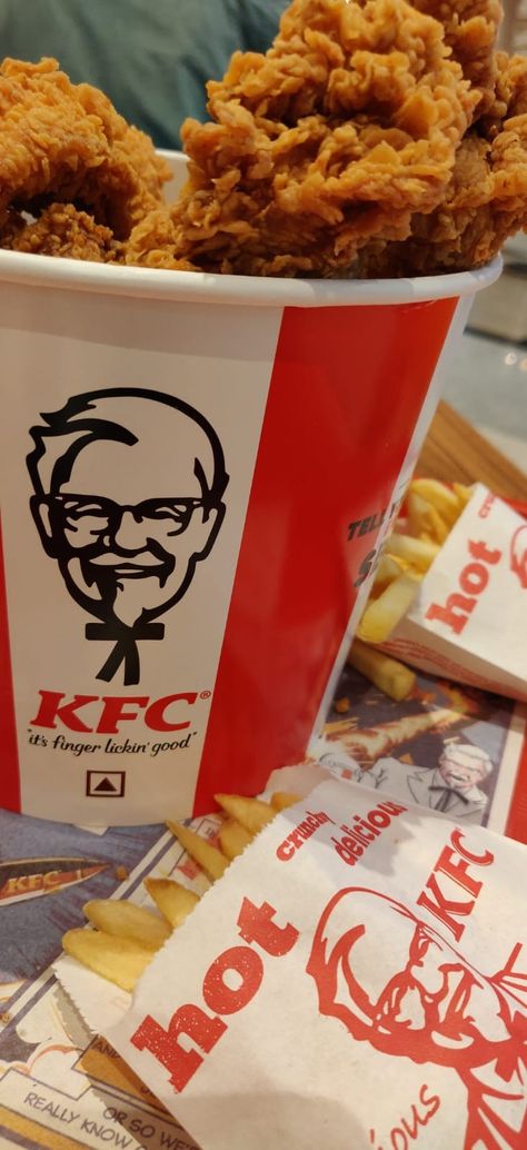 Kfc Crispy Chicken, Drip Pic, Liquor Snapchat, Recipe For Kentucky Fried Chicken, Kfc Fried Chicken Recipe, Chicken French, Kentucky Fried Chicken, Chicken Pictures, Kfc Chicken