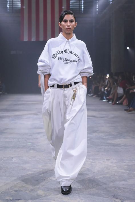 Willy Chavarria Spring 2025 Ready-to-Wear Runway, Fashion Show & Collection Review [PHOTOS] Willy Chavarria, Graphic Clothes, Sports Wear Fashion, Chicana Style, Trends 2025, Style Makeover, Weird Fashion, 2025 Fashion, Show Collection