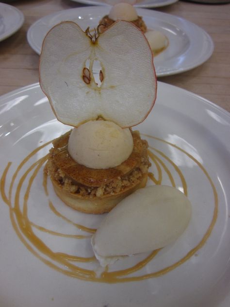 poached pear composed dessert | tart tatin:” tart filled with pastry cream, apples confit ... Tarte Tatin Plating, Tart Tatin, Weight Watcher Desserts, Fine Dining Desserts, Pear Dessert, Plated Dessert, Plating Ideas, Pumpkin Salad, Dessert Presentation