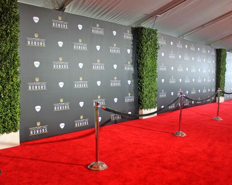 Corporate Event Planning Photo Gallery - Heffernan Morgan Ronsley Entrance For Corporate Event, Backdrop For Corporate Event, Casual Event Decor, Event Photo Wall Ideas, Red Carpet Corporate Event, Branded Photo Backdrop, Event Photo Backdrop Ideas, Photo Wall Event Ideas, Red Carpet Design Event