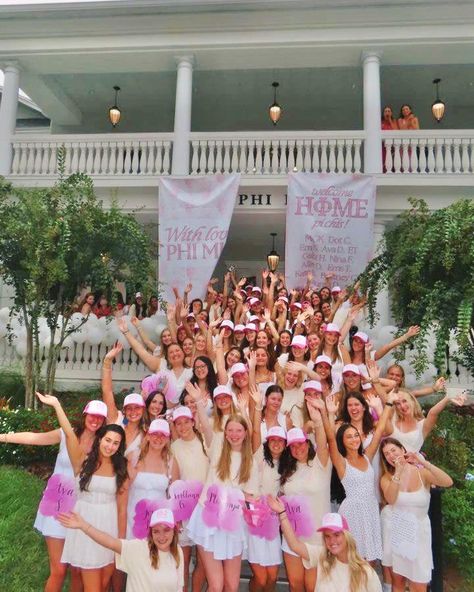 RAN HΦME TO THE 1152💗💗 Sorority Bid Day, Phi Mu, University Of Florida, Bid Day, Sorority, Rush, University, Florida, Quick Saves