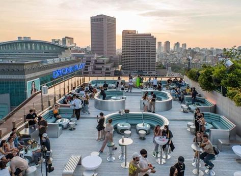 Drunk Play - Rooftop bar in Taipei | The Rooftop Guide Hotel Rooftop Lounge, Rooftop Design Architecture, Roof Cafe, Terrace Party, Rooftop Bar Design, Roof Top Bar, Hotel Rooftop Bar, Rooftop Restaurant Design, Hotel Rooftop