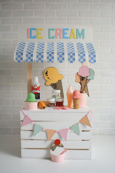 Идея Ice Cream Birthday Party Theme, Ice Cream Stand, Idee Babyshower, Ice Cream Birthday Party, Ice Cream Theme, Ice Cream Social, Ice Cream Birthday, Birthday Table, Chocolate Strawberry