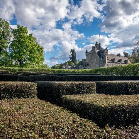 Cawdor Castle, Highland Scotland, Scotland Culture, Castles In Scotland, A Donkey, Come With Me, Donkeys, Manor House, 14th Century