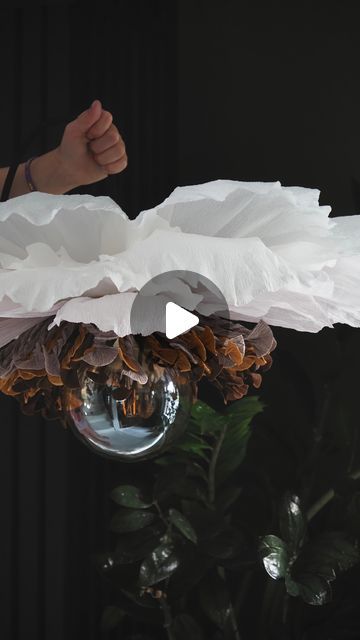 Crepe Paper Chandelier, Paper Flower Lampshade, Crepe Paper Flower Lamp, Diy Paper Flower Lamp Shade, Diy Flower Light Fixture, Crepe Paper Lamp, Paper Flower Lamp Diy, Diy Flower Lampshade, Paper Lampshade Diy