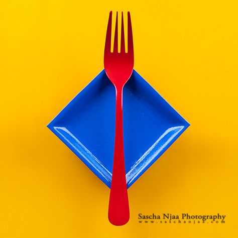 Sascha Njaal, "Primary Colors" De Stijl, Primary Aesthetic, Crossover Ships, Colour Harmonies, Red Fork, Catty Noir, Primary Colours, Theme Background, Colorful Life