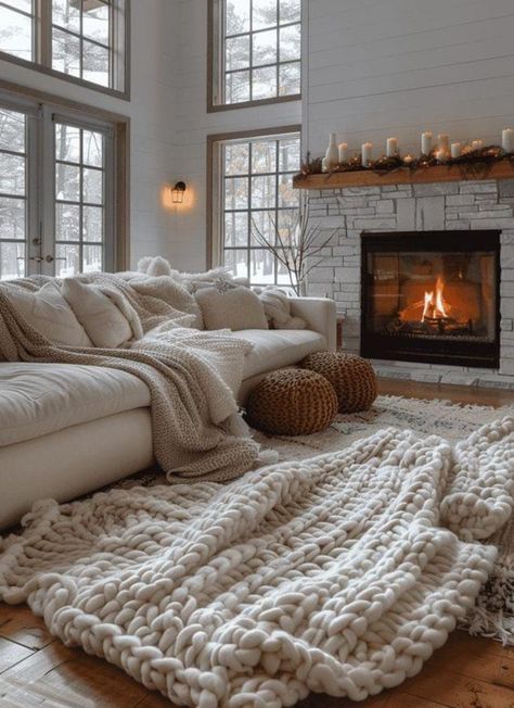 Living Room Cozy Warm, Cozy Living Room Decor Ideas, Cozy Decor Ideas, Winter Moodboard, Cozy Living Room Decor, Earthy Living Room, Winter Living Room, Lights For Christmas, Cozy Family Rooms