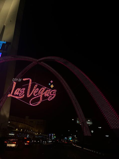 Nightlife Las Vegas Gp Aesthetic, Vegas Asthetic Picture, Las Vegas Astetic, Las Vegas Neon Signs, Las Vegas Mood Board, Las Vages Aesthetic, Vegas Asethic, Las Vegas Lifestyle, Vegas Night Aesthetic