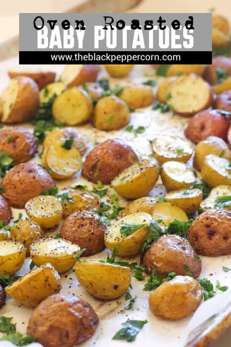 New Potatoes Roasted, Simple Baked Potatoes In Oven, Creamer Potatoes Baked, Oven Baked New Potatoes, Oven New Potatoes, Seasoned Baked Potatoes In The Oven, Roast New Potatoes, Baking Mini Potatoes In Oven, Half Potatoes In Oven